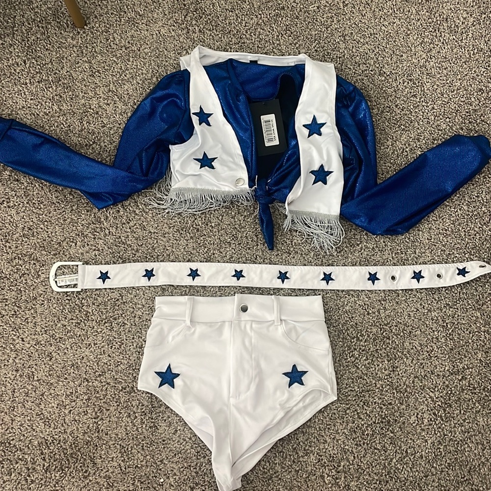 BRAND NEW DCC COSTUME
